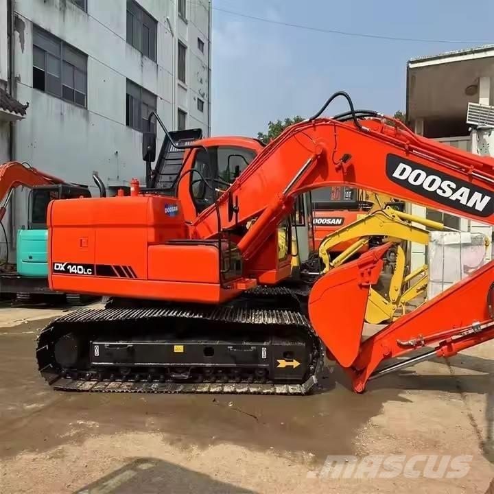 Doosan DX150 Lánctalpas kotrók