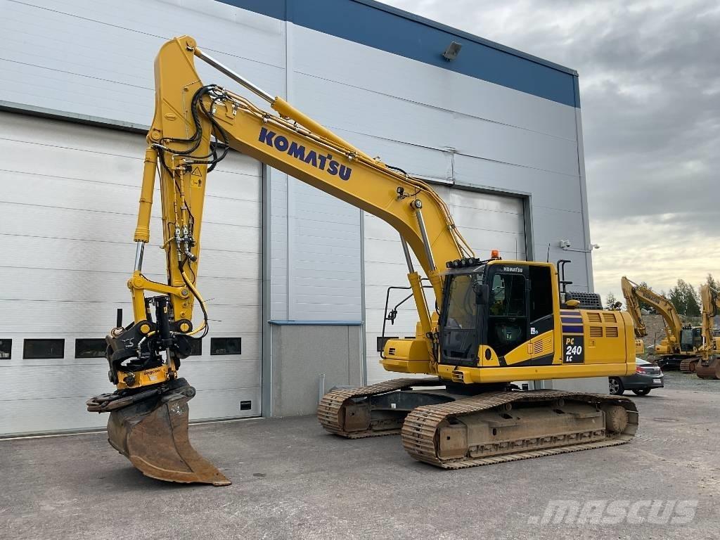 Komatsu PC240LC-11 Lánctalpas kotrók