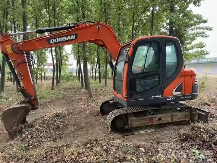 Doosan DX75 Lánctalpas kotrók