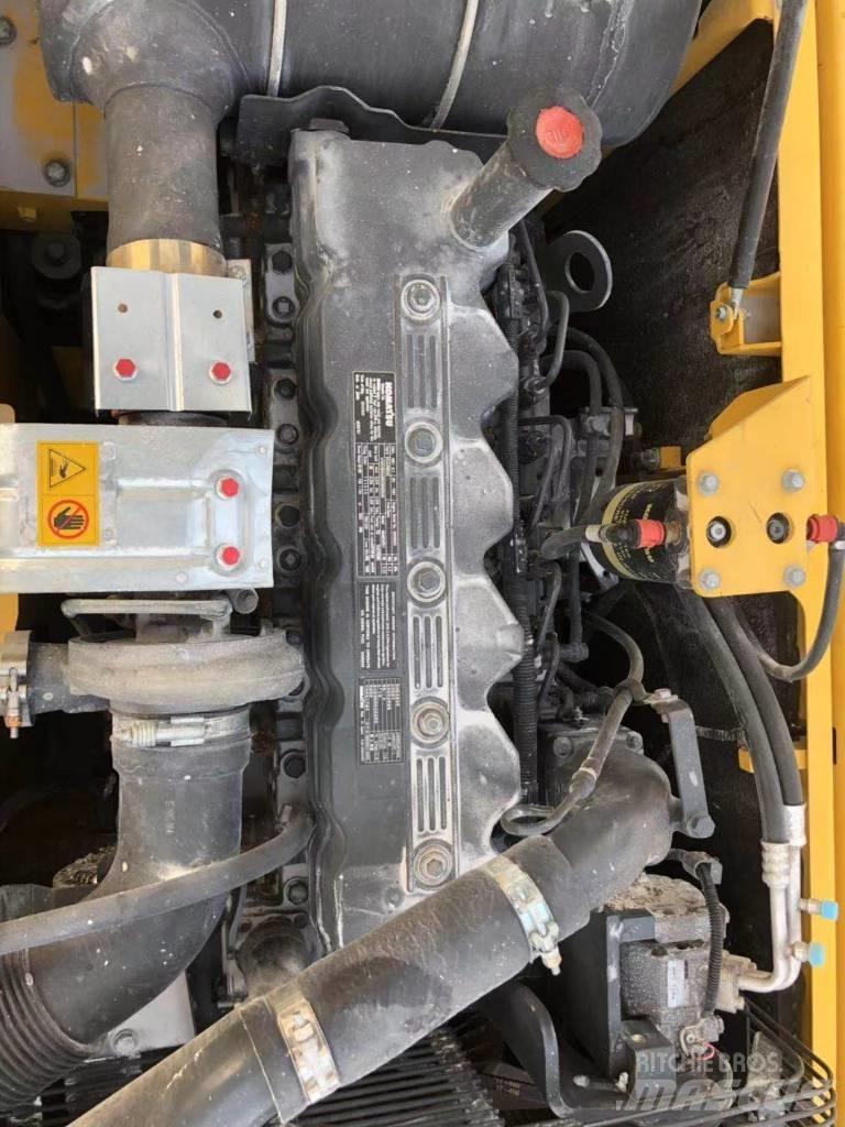 Komatsu 200-8 Lánctalpas kotrók