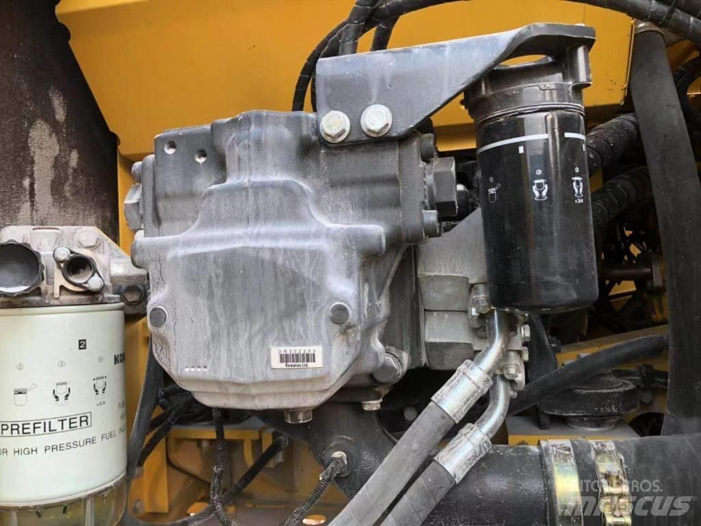 Komatsu 200-8 Lánctalpas kotrók