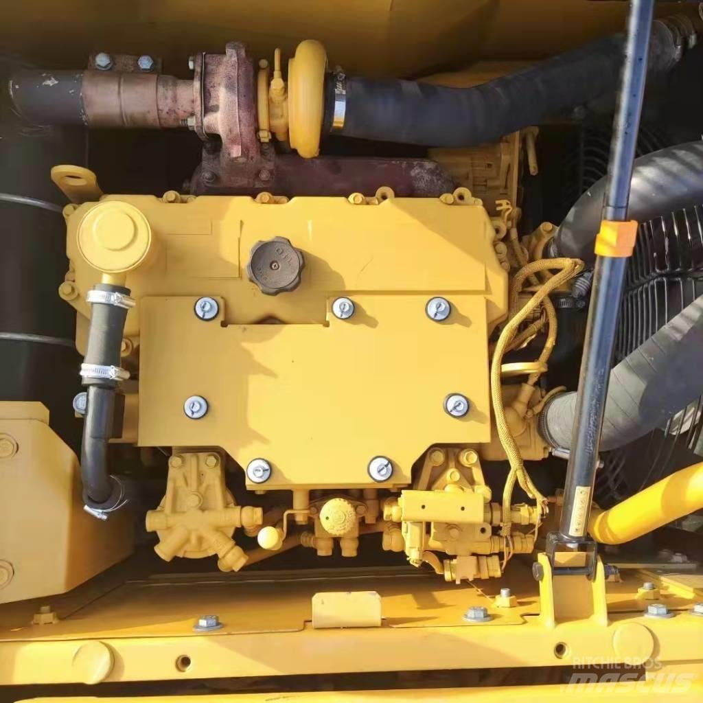 CAT 312 D Lánctalpas kotrók
