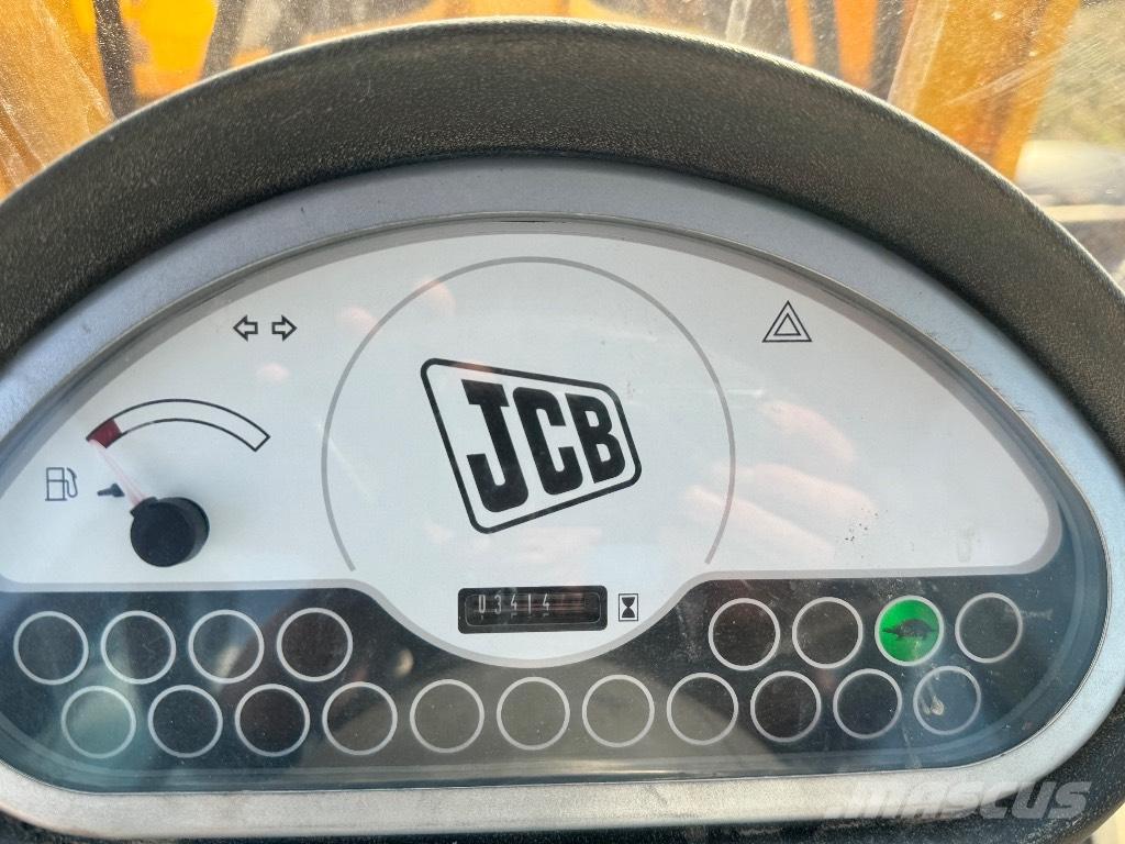 JCB 406 Gumikerekes homlokrakodók