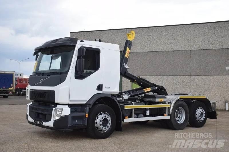 Volvo FE 320 Horgos rakodó teherautók