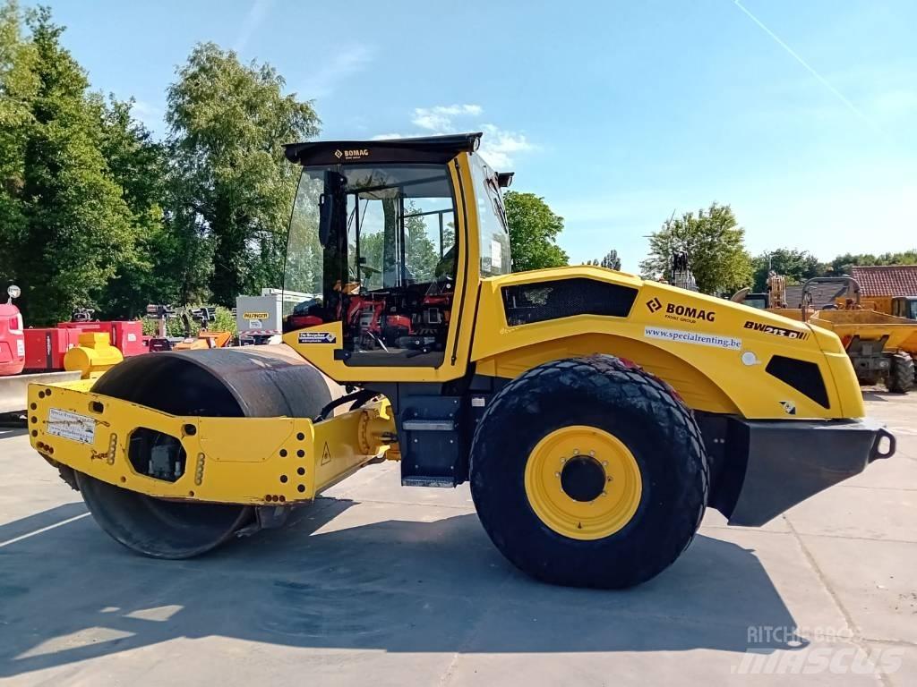 Bomag BW 213 D-5 Talajtömörítő gépek
