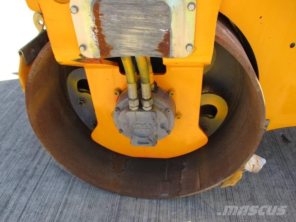 Hamm HD12VV (529) Ikerdobos hengerek