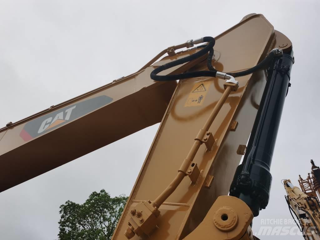 CAT 330 D L Lánctalpas kotrók