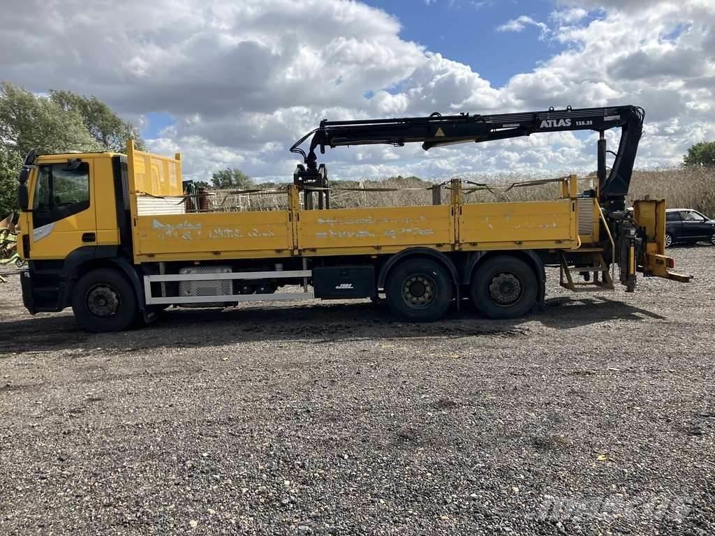 Iveco Stralis 310 Fülkés alváz