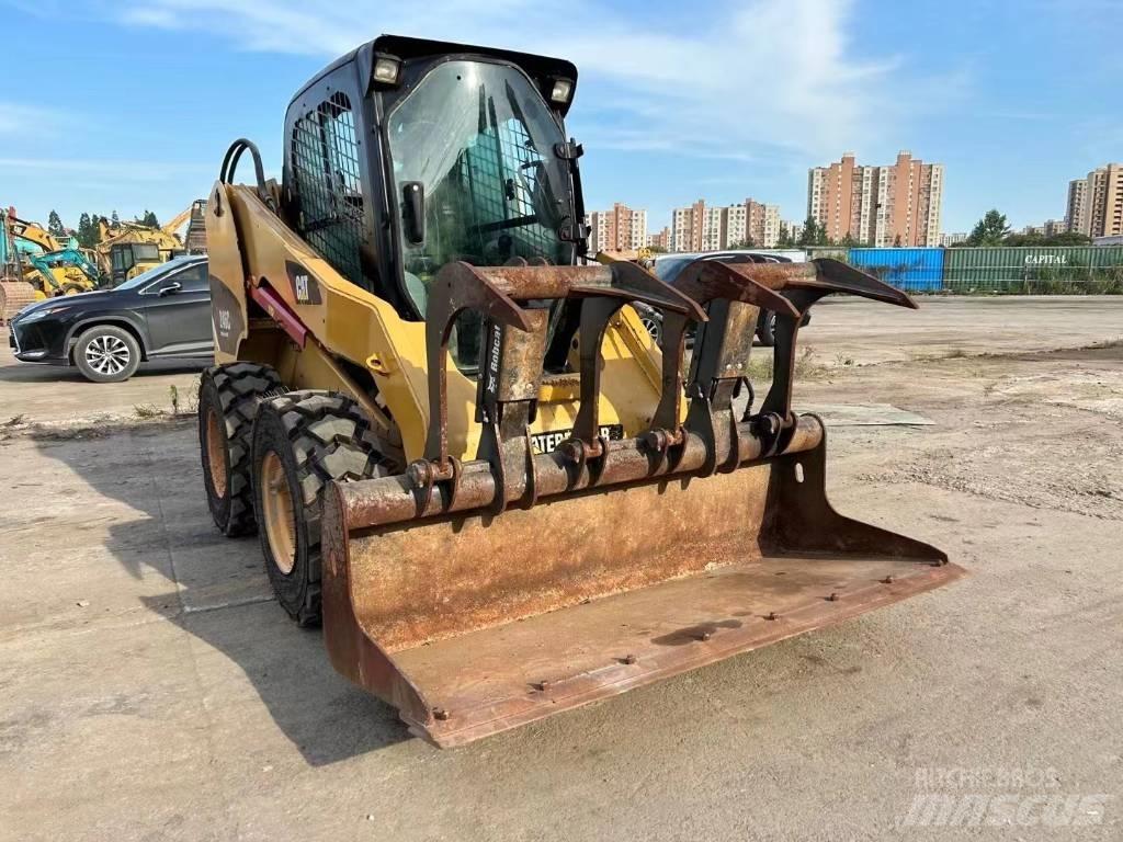 CAT 246 C Kompaktrakodók