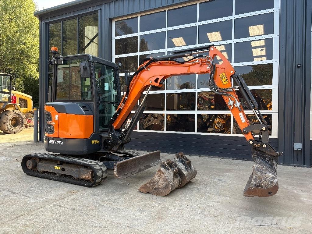 Doosan DX 27 Z Mini kotrók < 7t