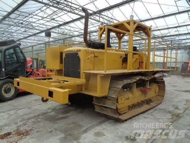 CAT D6C Traktorok