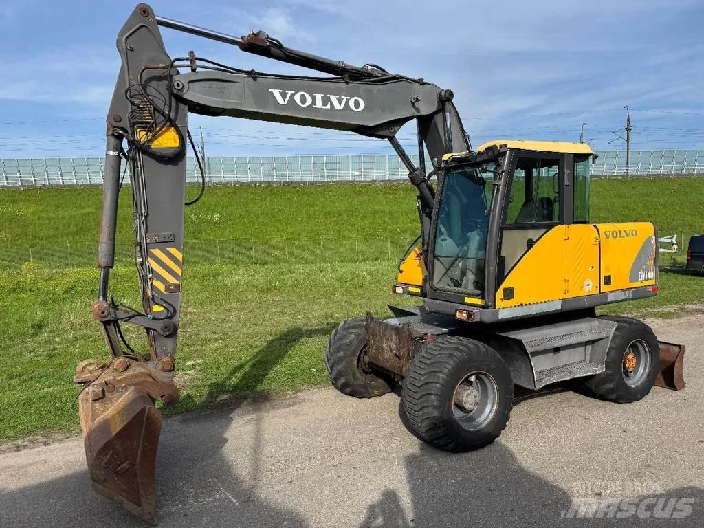 Volvo EW140 Gumikerekes kotrók
