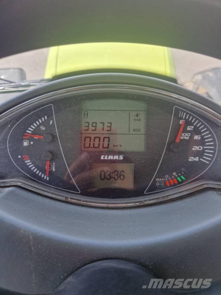 CLAAS Arion 640 CIS Traktorok