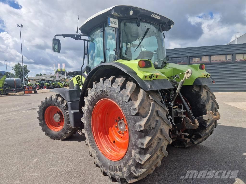 CLAAS Arion 640 CIS Traktorok