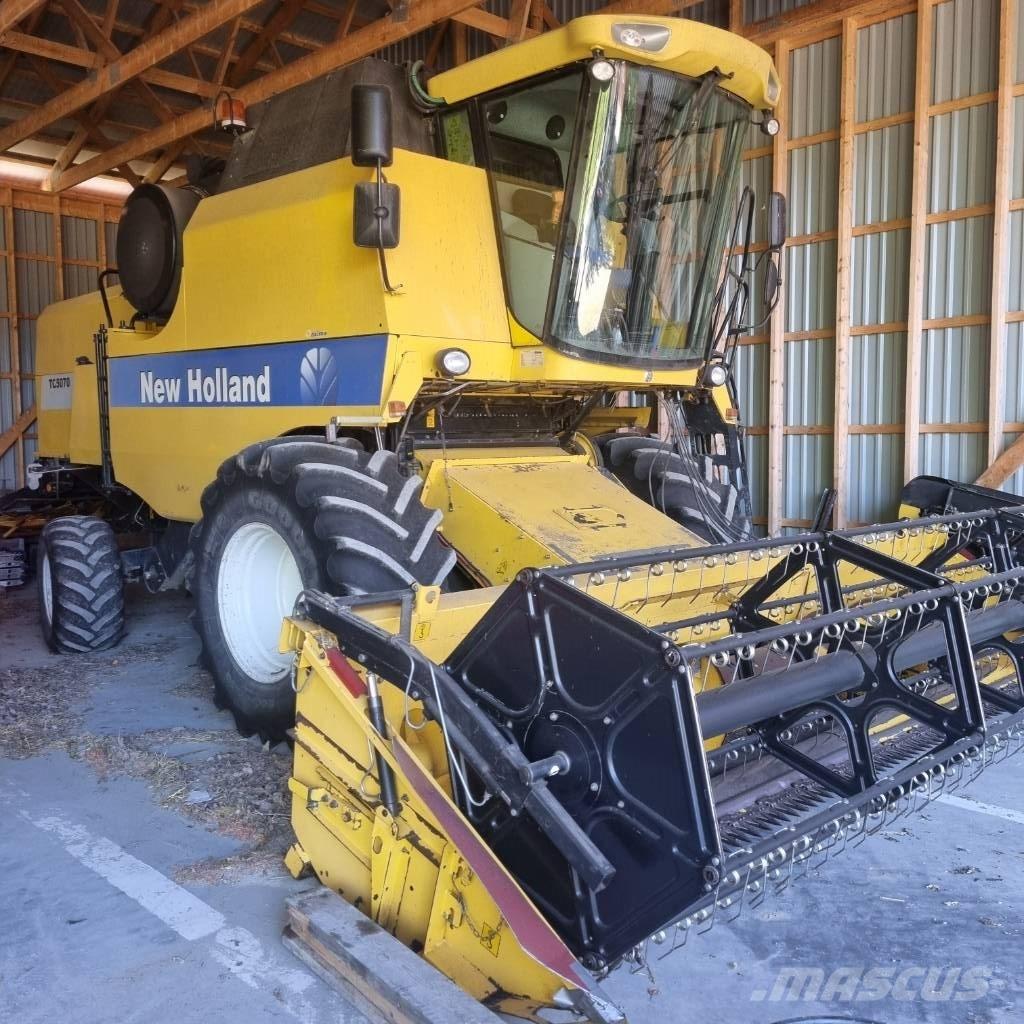 New Holland TC 5070 Kombájnok