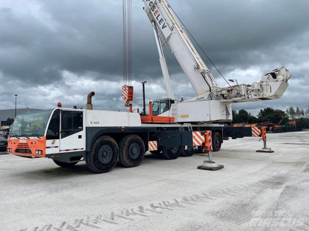 Demag AC 300 Terepdaruk