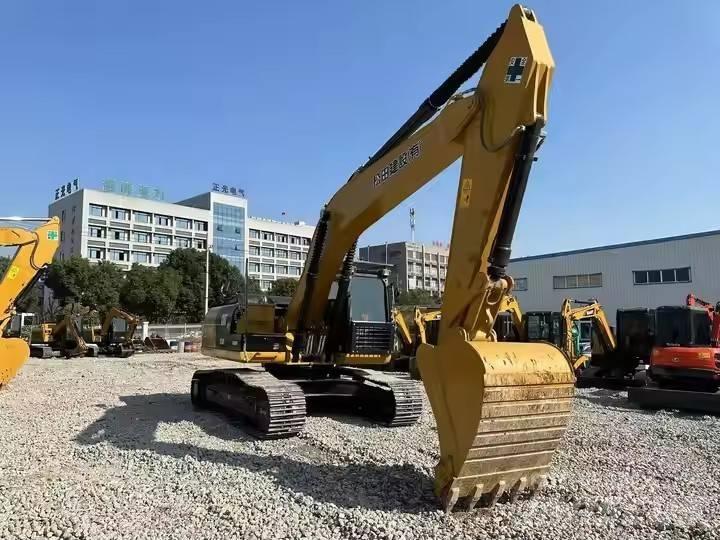 CAT CAT324D2 Lánctalpas kotrók