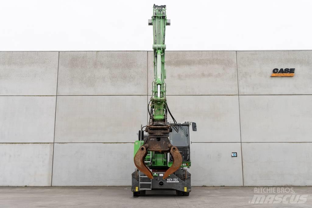 Sennebogen 821 E Gumikerekes kotrók