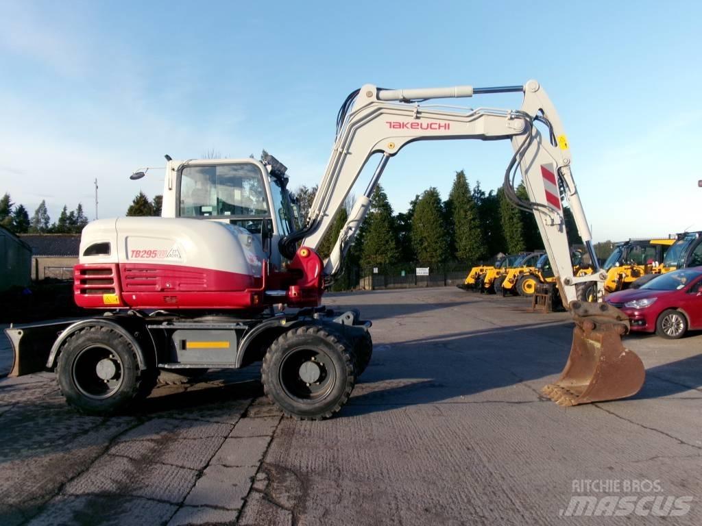 Takeuchi TB 295 W Gumikerekes kotrók