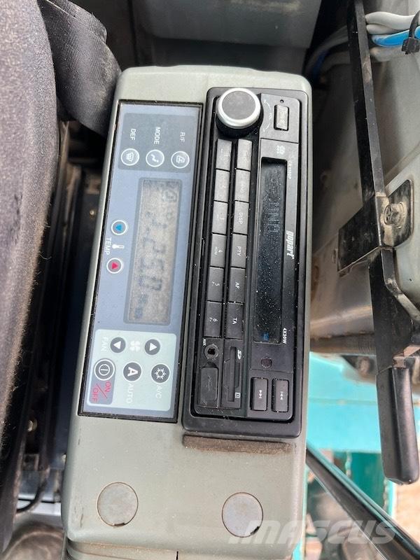 Kobelco SK 235 SR LC Lánctalpas kotrók