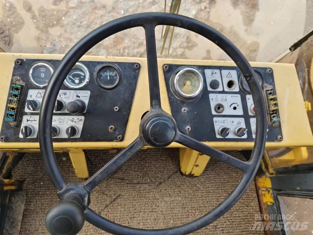 Bomag BW 217 Egydobos hengerek