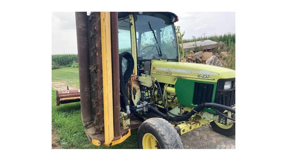 John Deere 5420 Traktorok