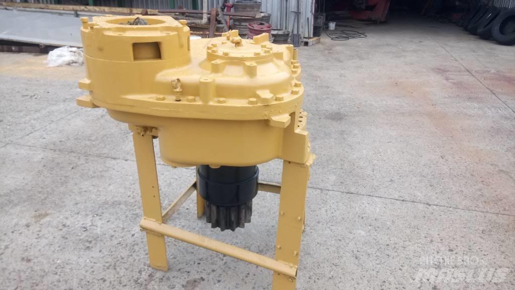 CAT 245 Váltók