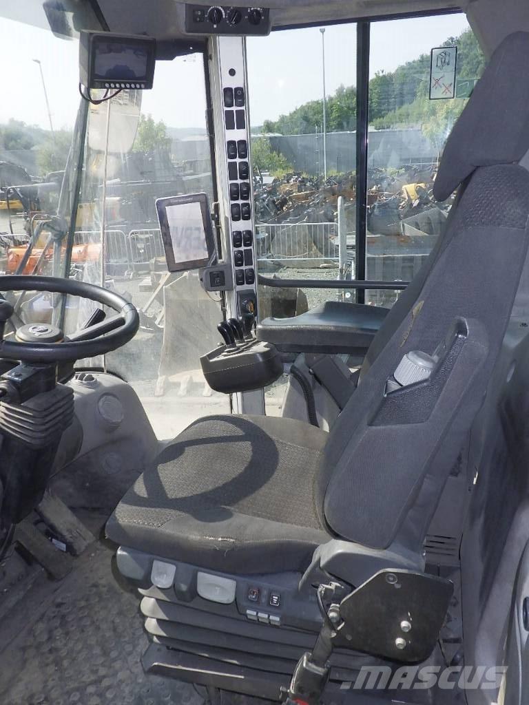 Volvo L 110 H LB Gumikerekes homlokrakodók