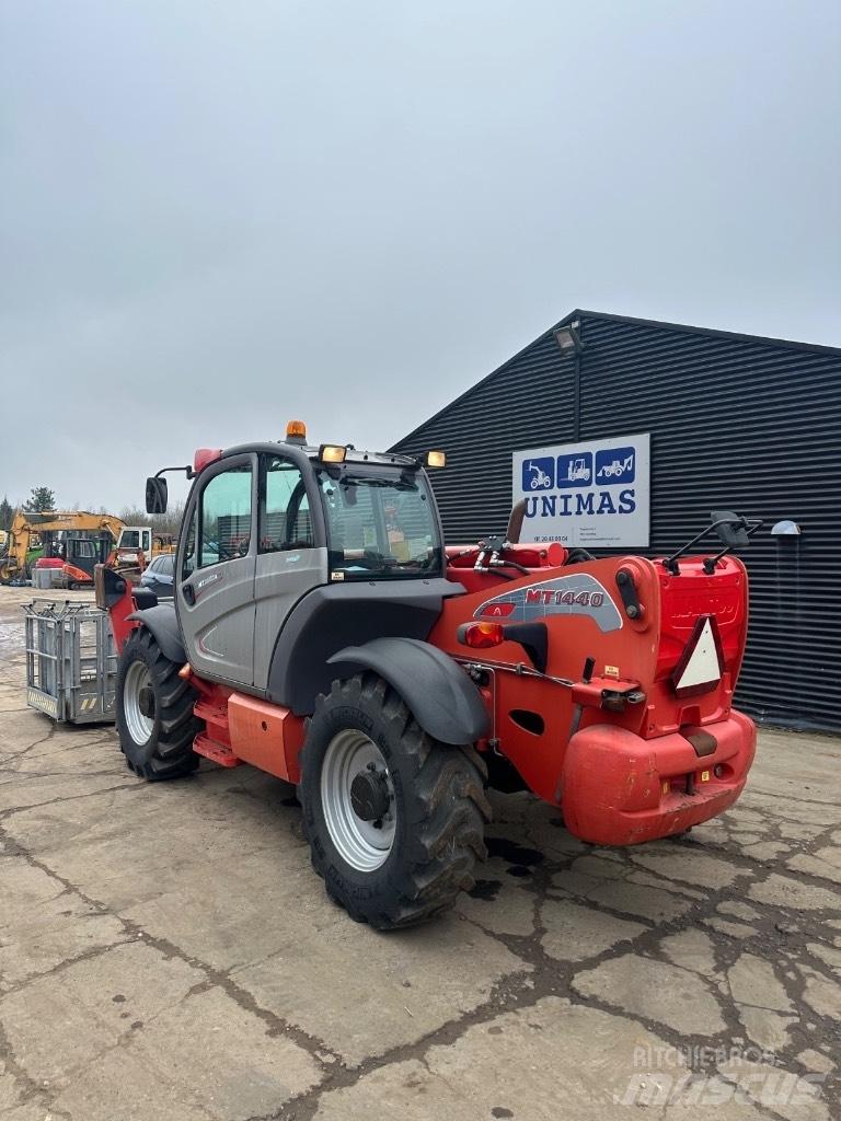 Manitou MT1440 Teleszkópos rakodók