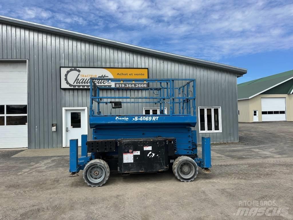 Genie GS 4069 RT Ollós emelők