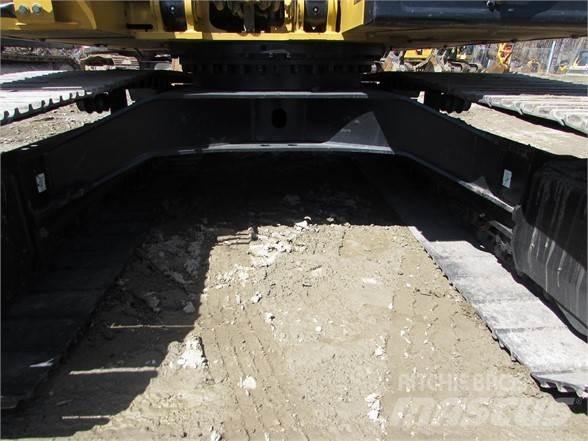 CAT 313F Lánctalpas kotrók