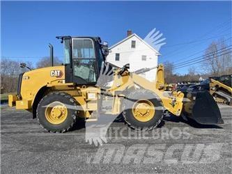 CAT 910 Gumikerekes homlokrakodók