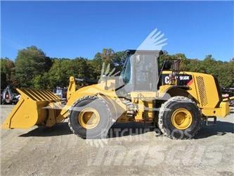 CAT 966K Gumikerekes homlokrakodók