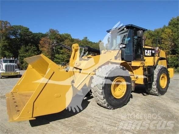 CAT 966K Gumikerekes homlokrakodók