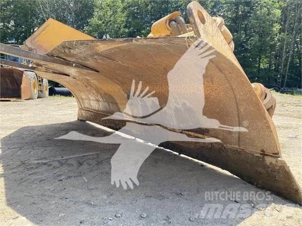 CAT D7E lánctalpas dózerek