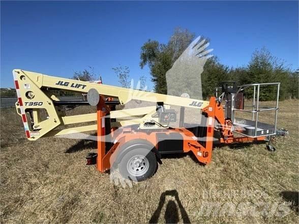 JLG T350 Pótkocsira szerelt emelők és állványok