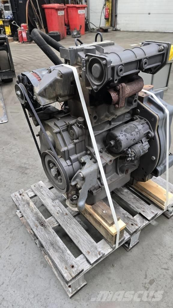 Deutz F2M1011 Motorok