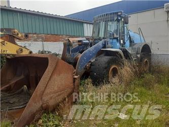 Liebherr L 554 Gumikerekes homlokrakodók