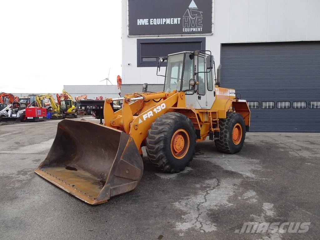 Fiat Hitachi FR130 Gumikerekes homlokrakodók