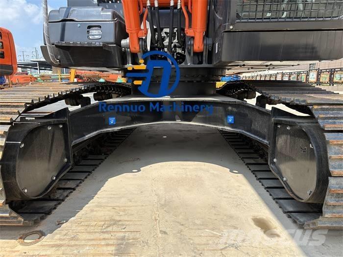Hitachi ZX 200-3 Lánctalpas kotrók