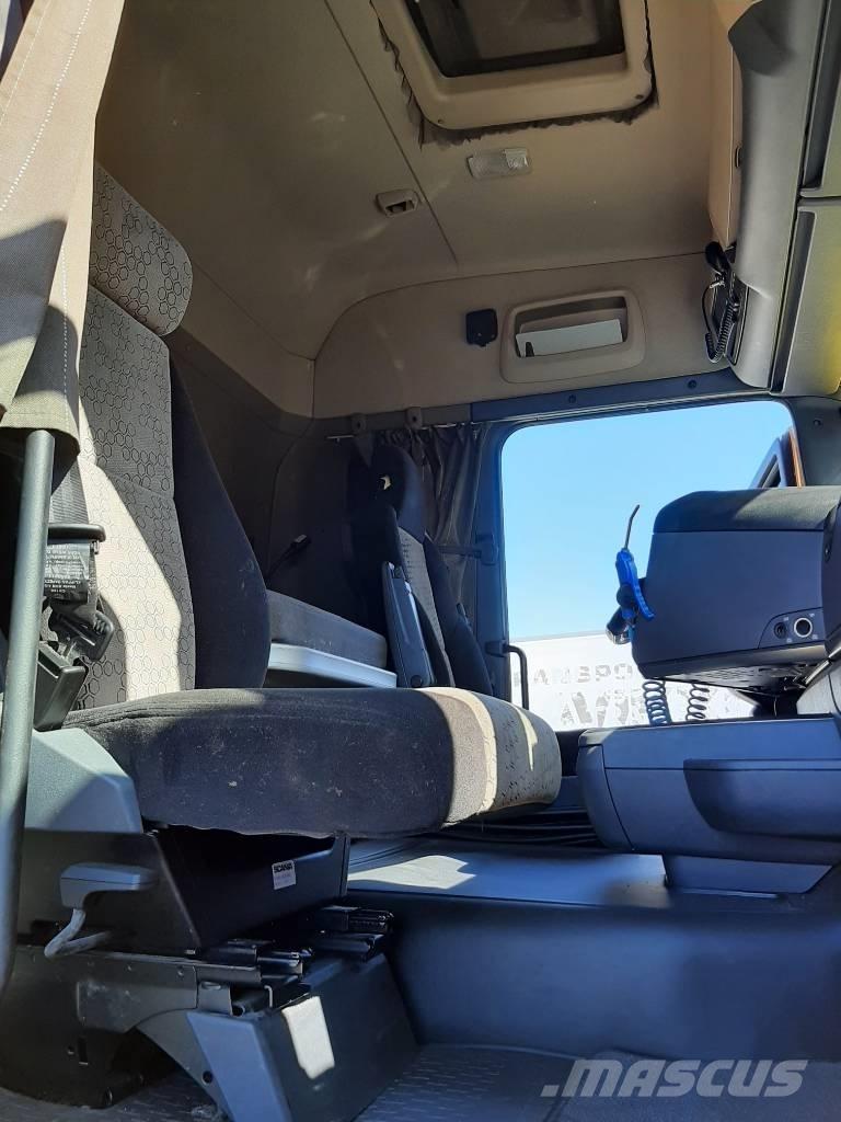 Scania R 520 Elhúzható ponyvás