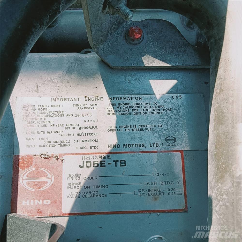 Kobelco SK260D Lánctalpas kotrók