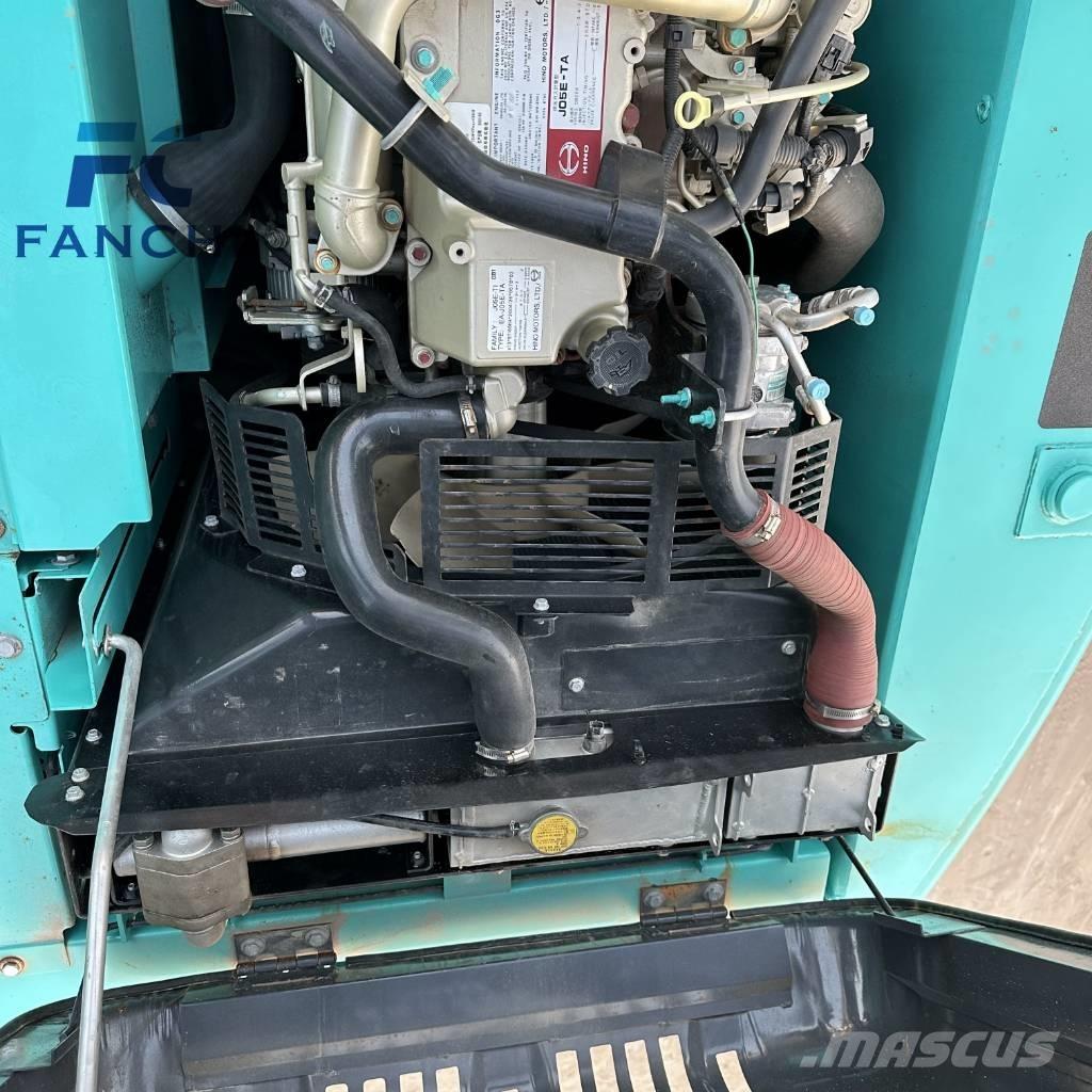 Kobelco SK 200D Lánctalpas kotrók