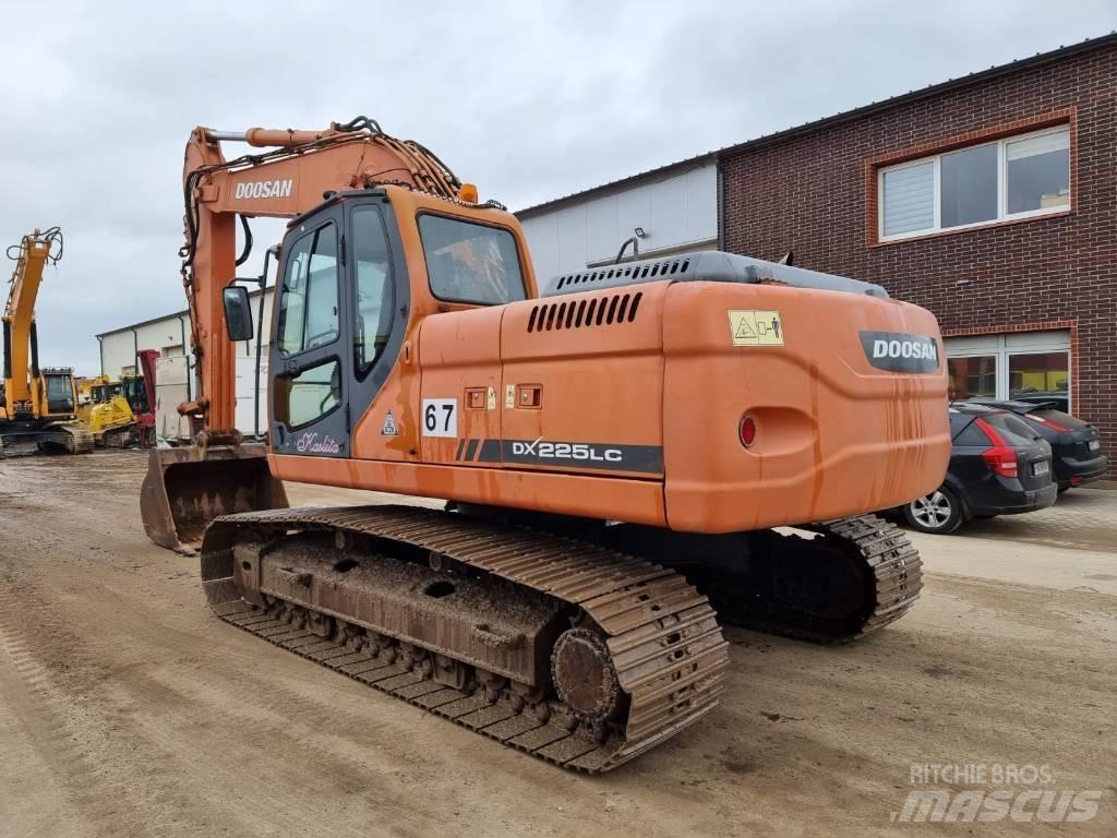 Doosan DX 225 LC Lánctalpas kotrók