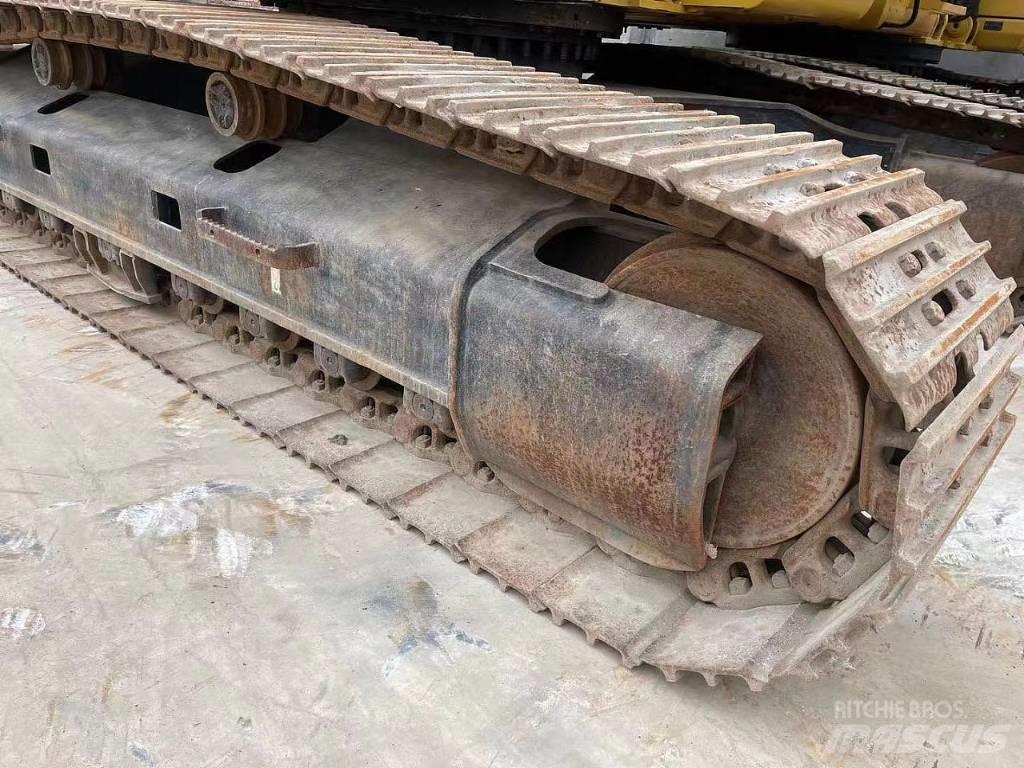 CAT 329 D Lánctalpas kotrók