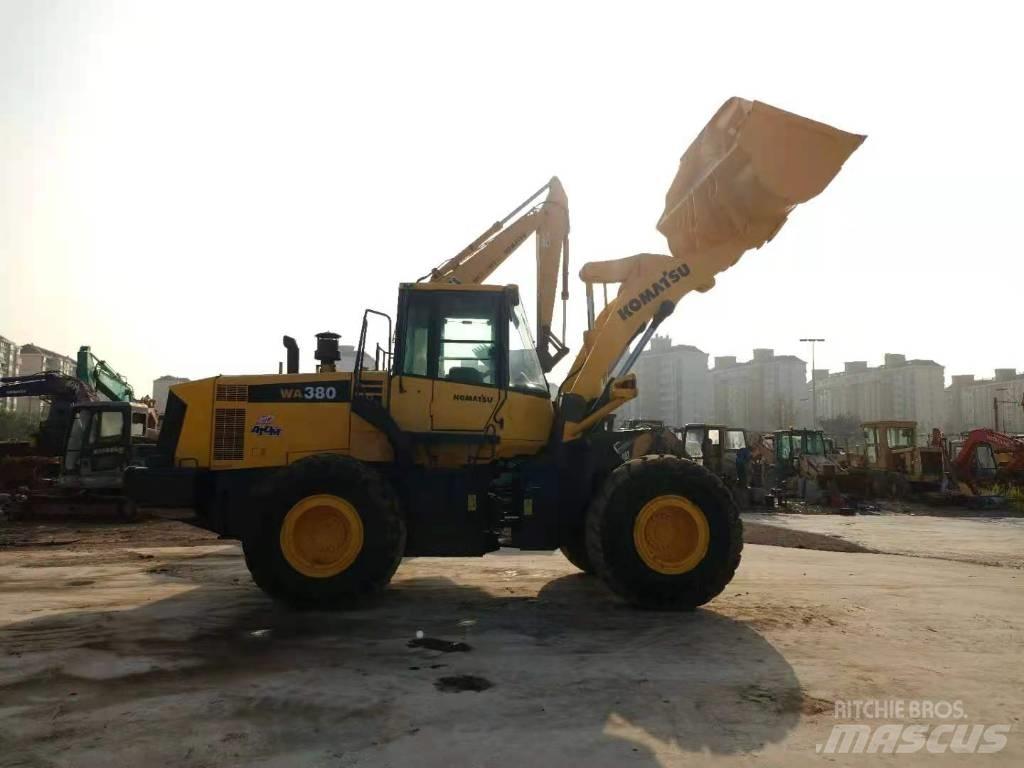 Komatsu WA 380-6 Gumikerekes homlokrakodók