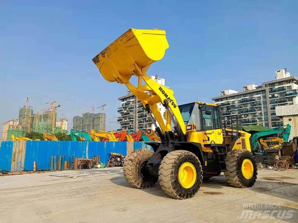Komatsu WA 380-6 Gumikerekes homlokrakodók