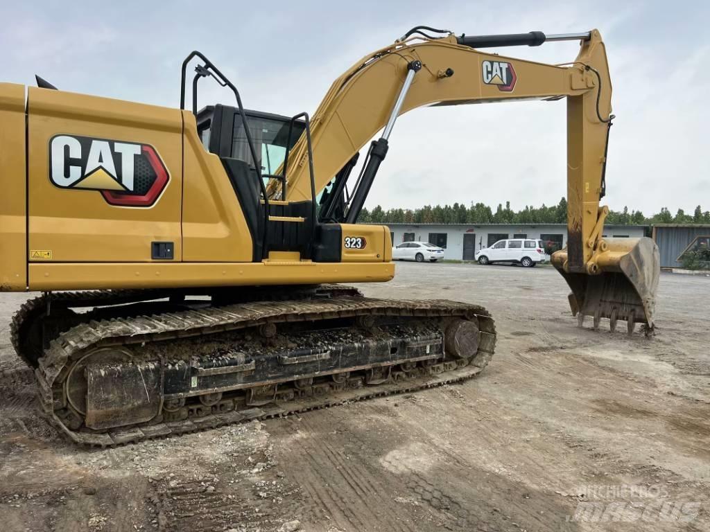 CAT 323 GC Lánctalpas kotrók