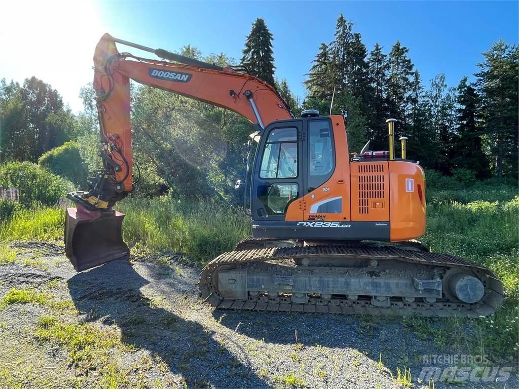 Doosan DX235 LRC Lánctalpas kotrók