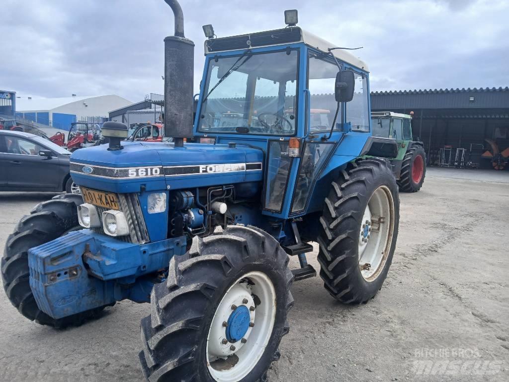 Ford 5610 Farmal Traktorok